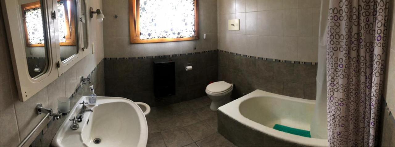 Hospedaje Amilcar Esquel Exteriér fotografie