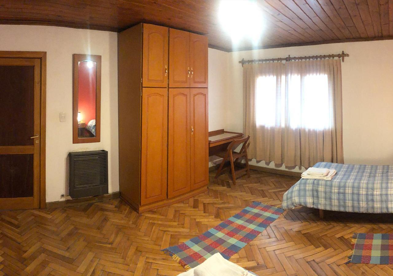 Hospedaje Amilcar Esquel Exteriér fotografie