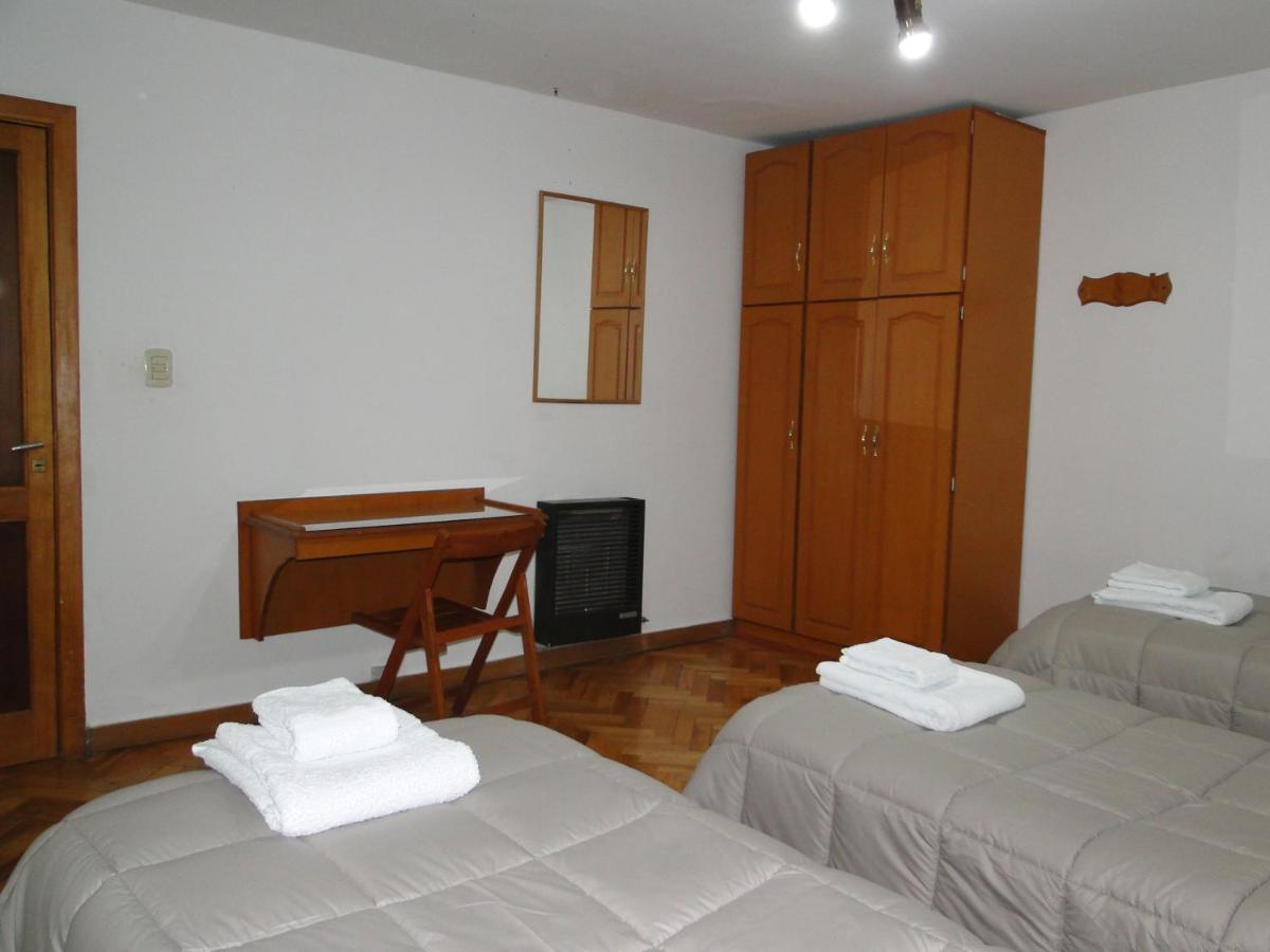 Hospedaje Amilcar Esquel Exteriér fotografie