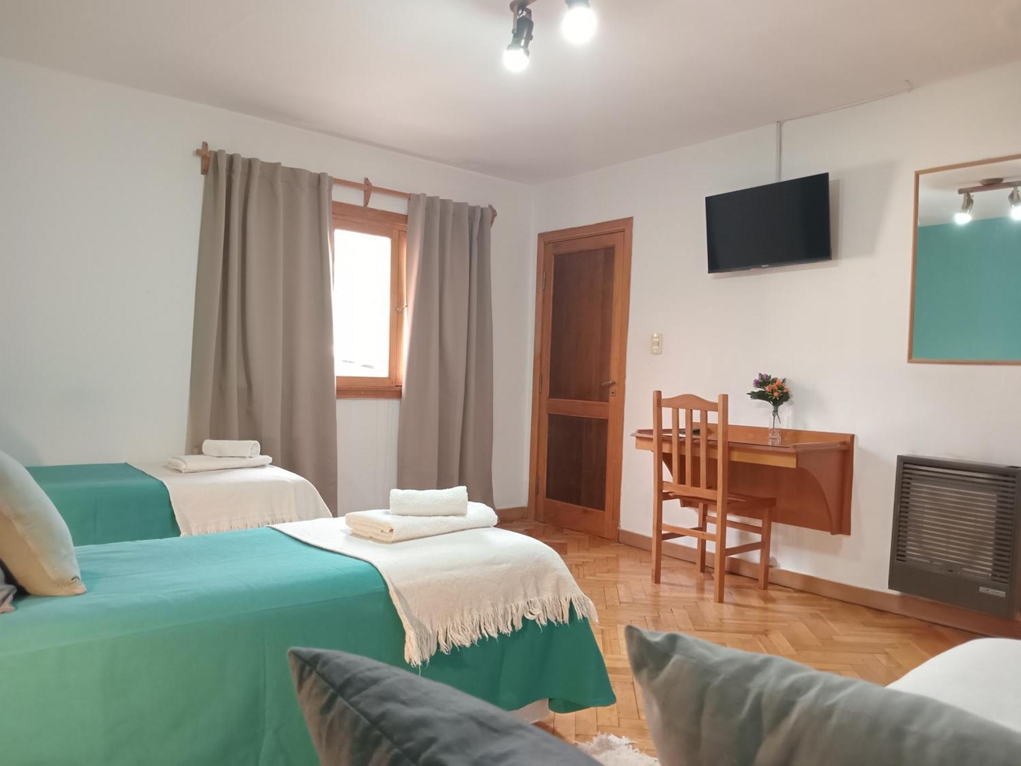 Hospedaje Amilcar Esquel Exteriér fotografie